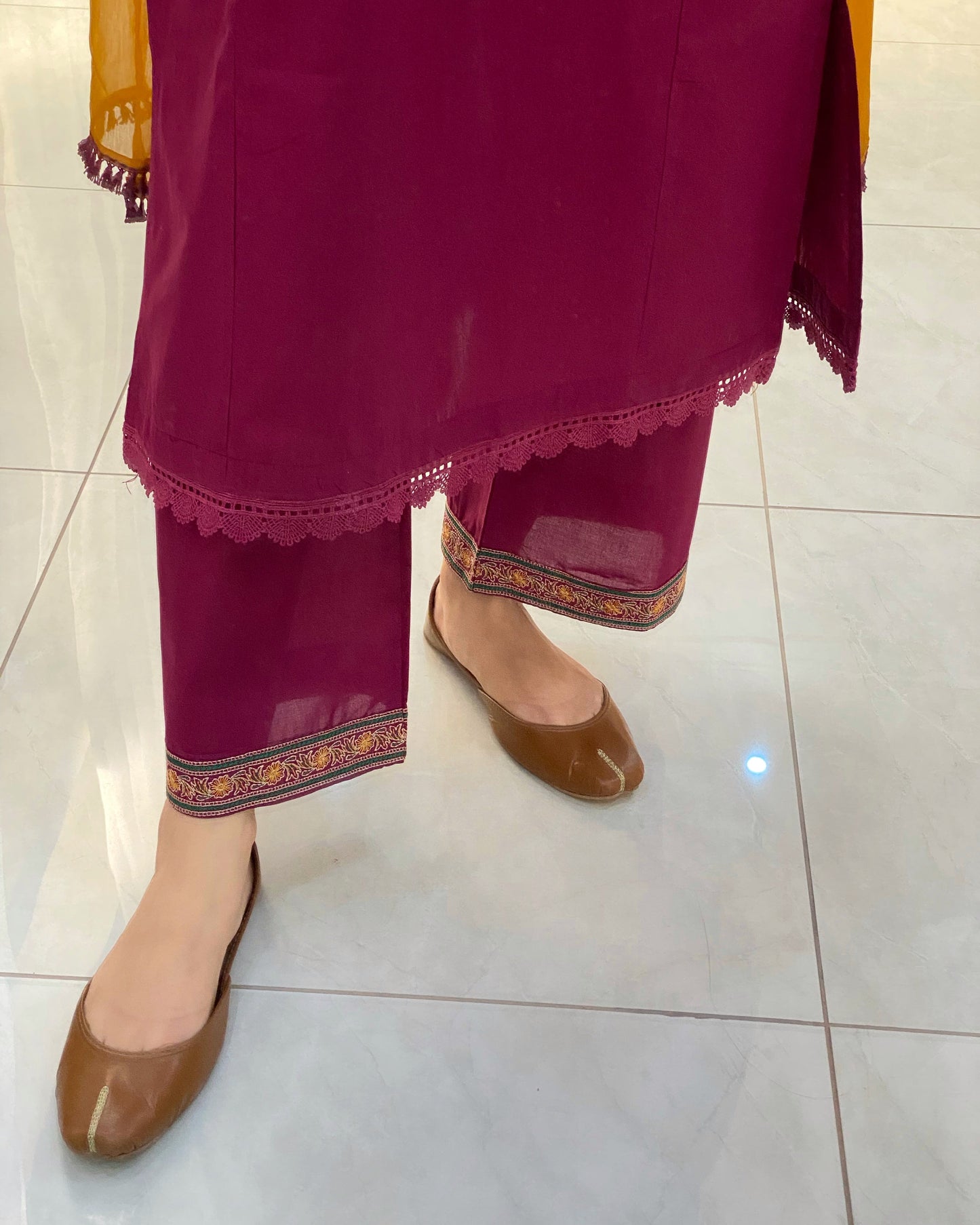 Magenta Embroidered Lawn Suit 3PC & 2PC | HU 18