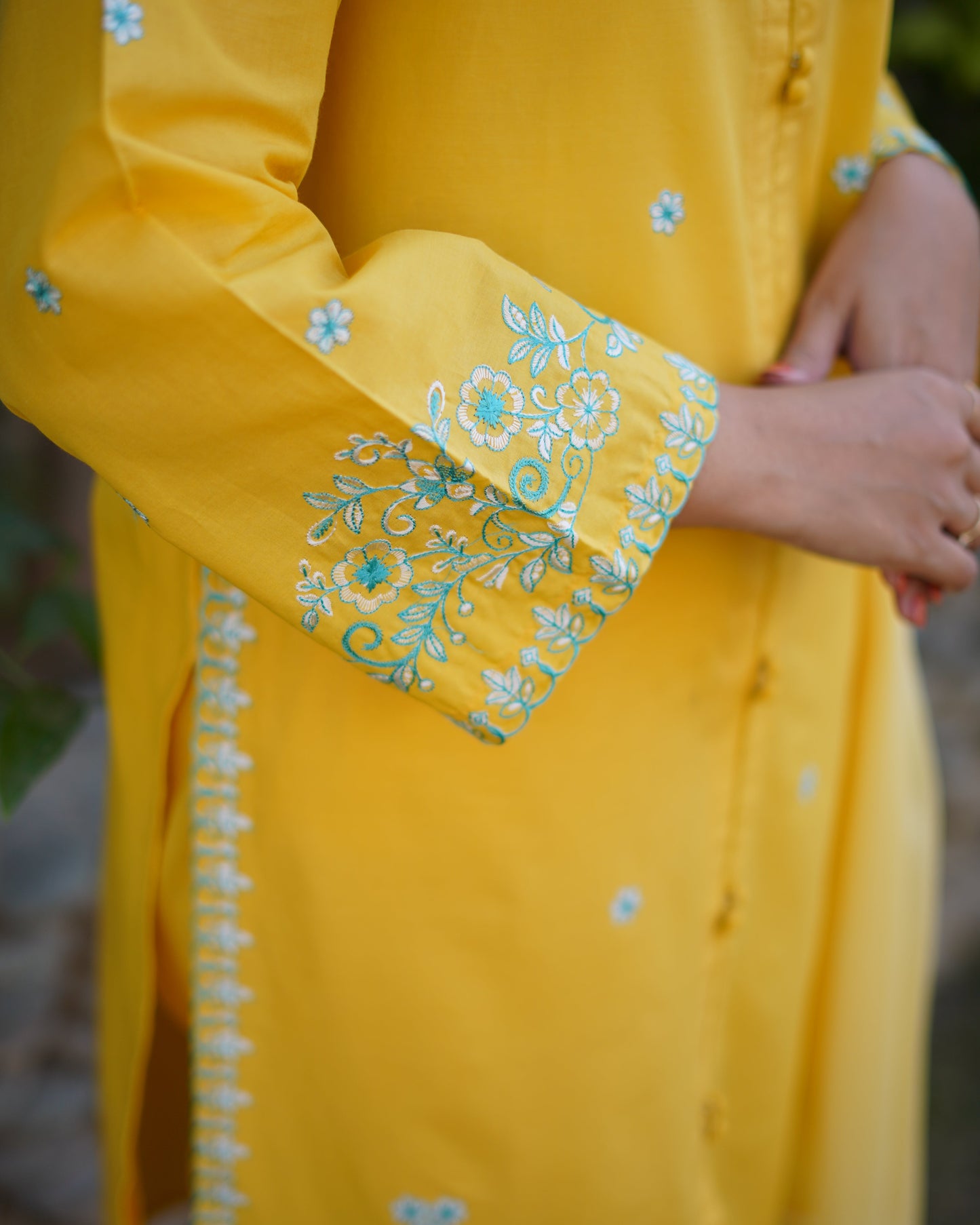 Amber Charm Embroidered Suit 3PC | HU3O