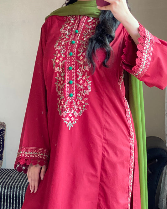 Maroon Embroidered Lawn Suit 2PC & 3PC | HU 20