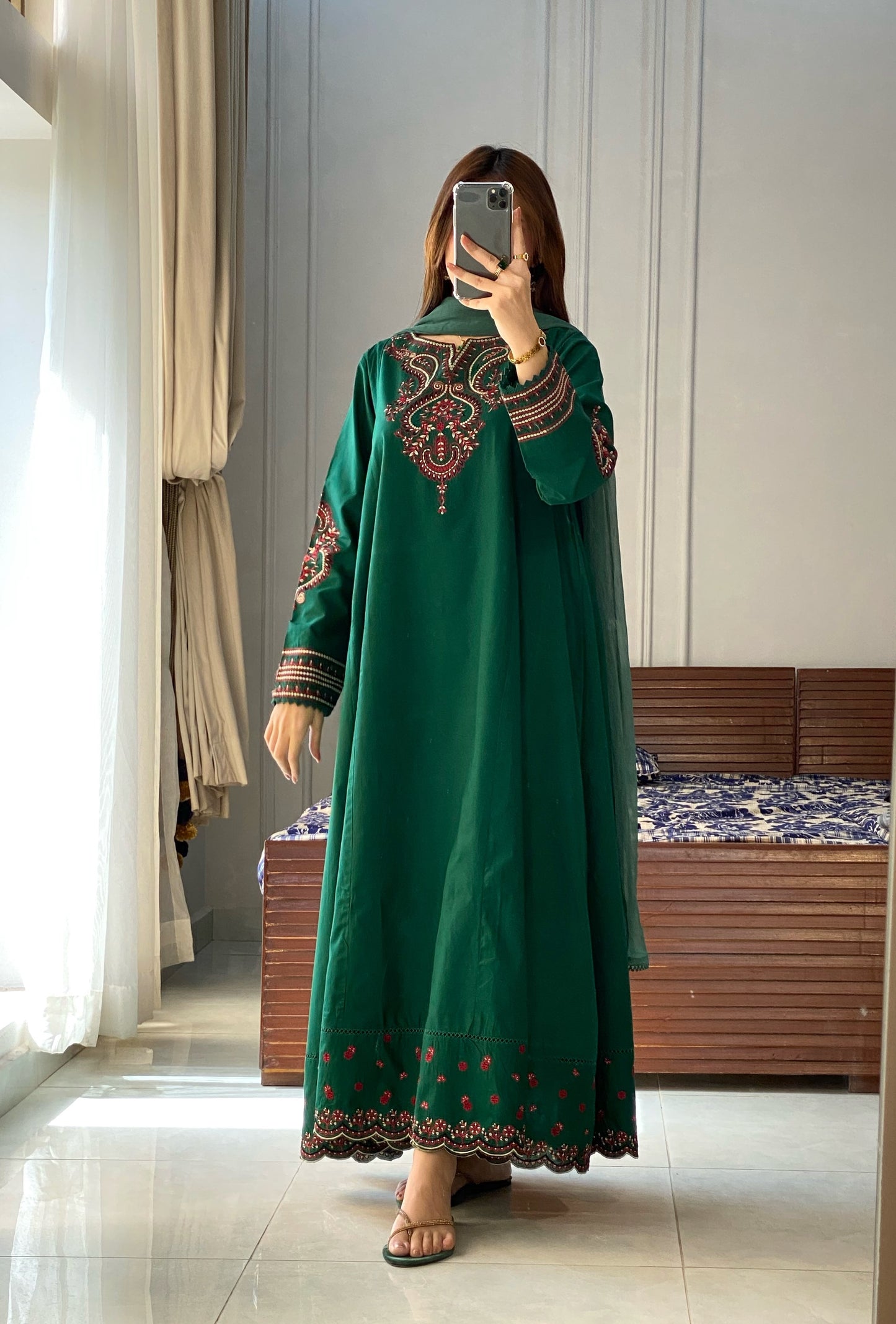 Bottle Green Embroidered Luxury Lawn 2pc & 3pc Frock| HU 37