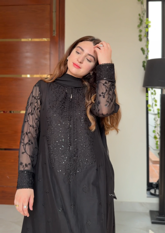 Black Embroidered Luxury Lawn 3pc & 2pc Suit | HU 35