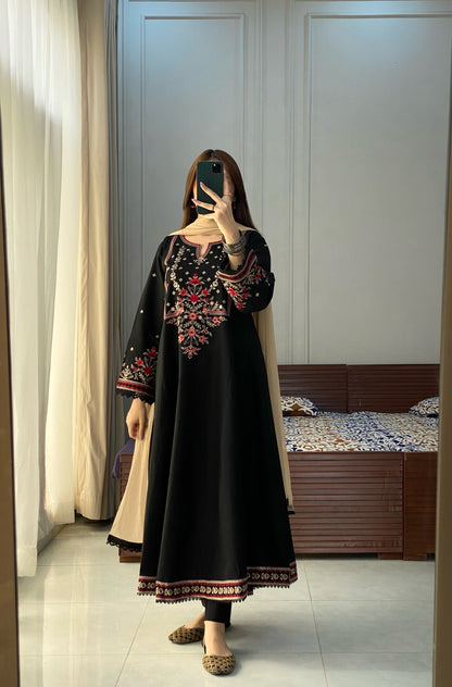 Black Embroidered Lawn Frock | HU 19