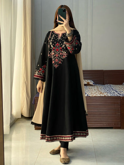 Black Embroidered Lawn Frock | HU 19