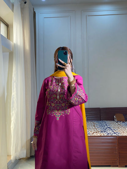 Magenta Embroidered Lawn Suit | HU 18