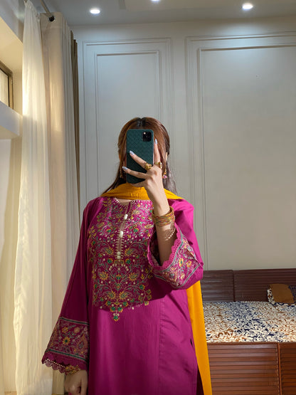 Magenta Embroidered Lawn Suit | HU 18