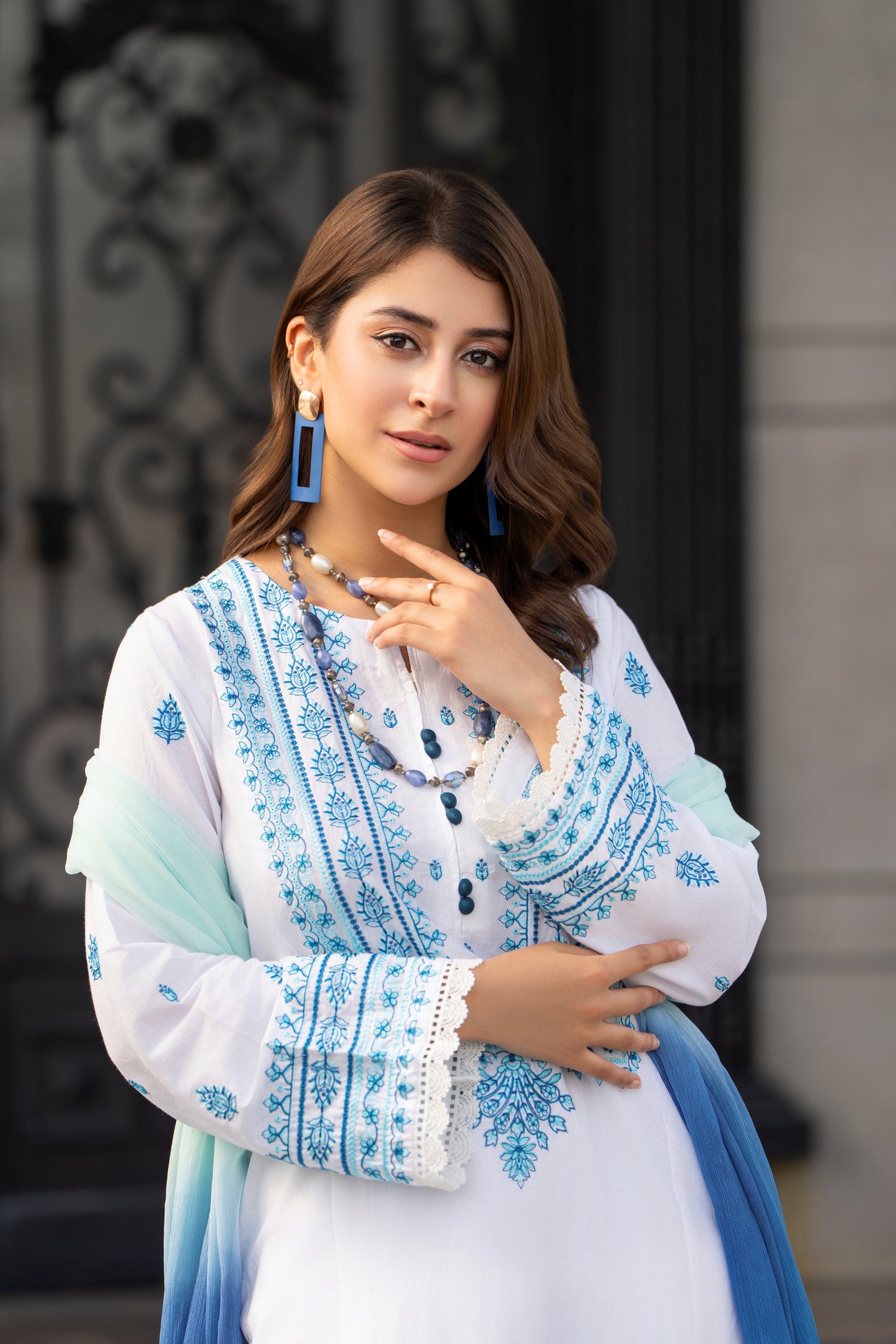 Elegant White & Blue Embroidered Lawn Suit | HU 15