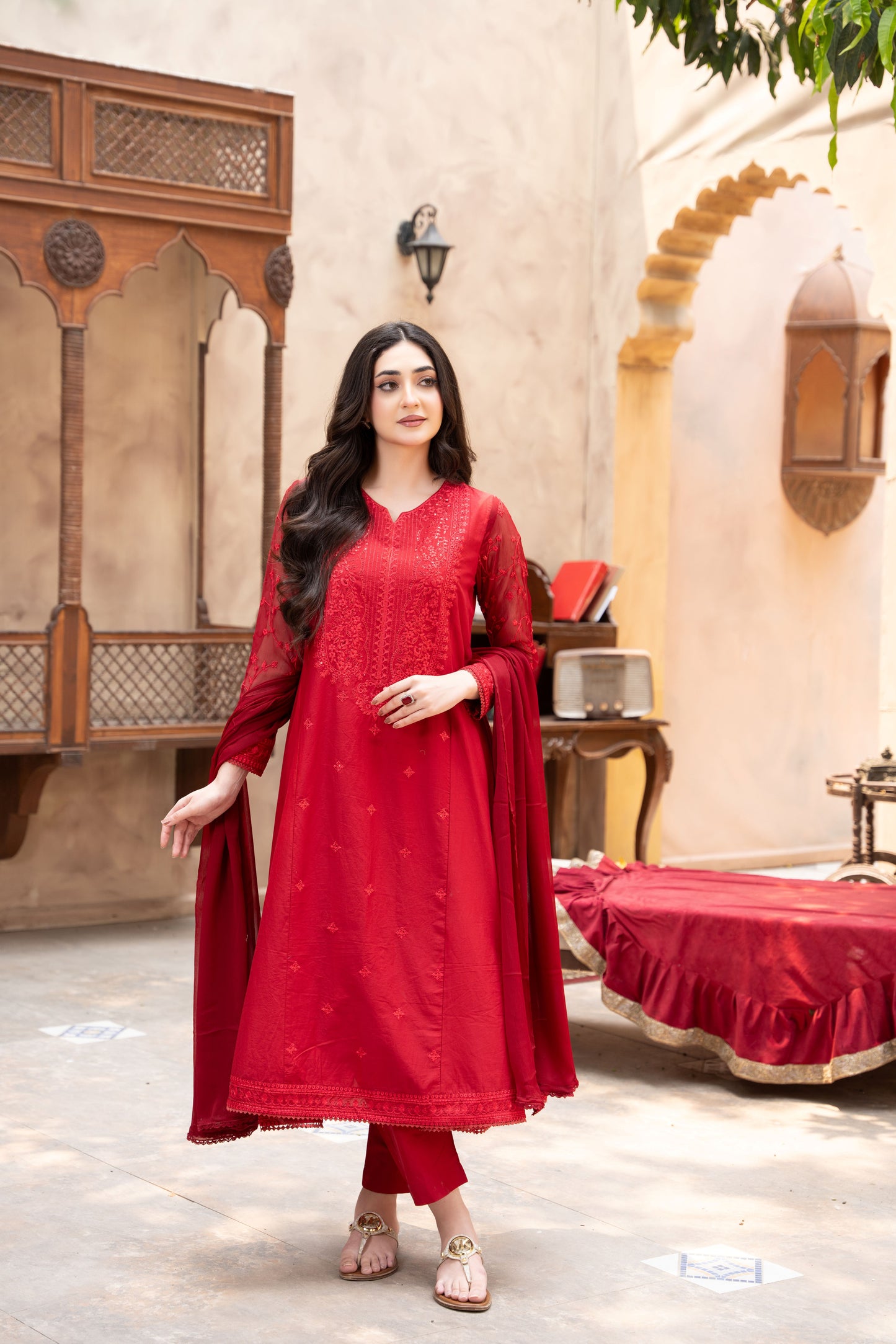 Royal Maroon Embroidered Luxury Lawn 3pc & 2pc Suit | HU 36