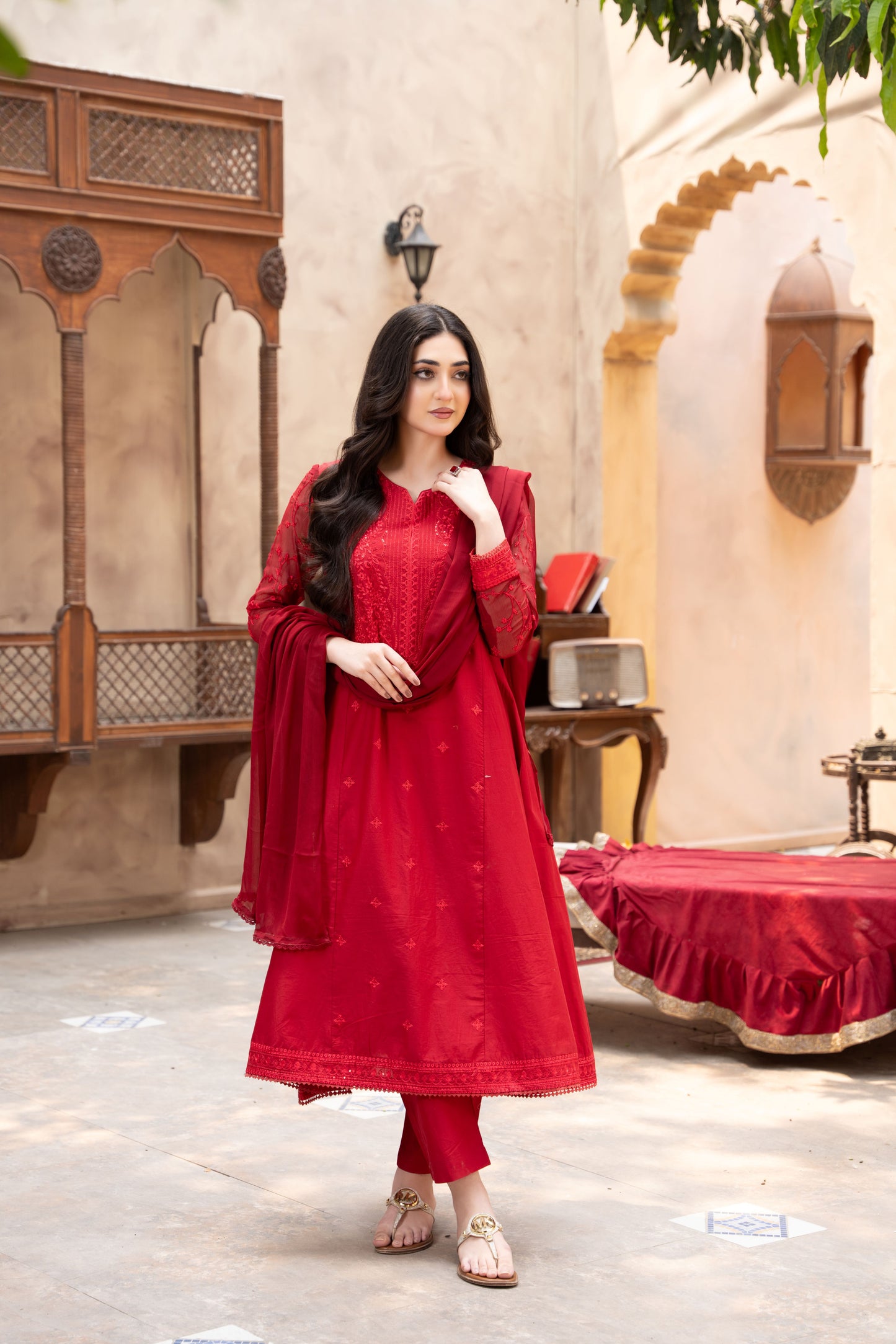Royal Maroon Embroidered Luxury Lawn 3pc & 2pc Suit | HU 36