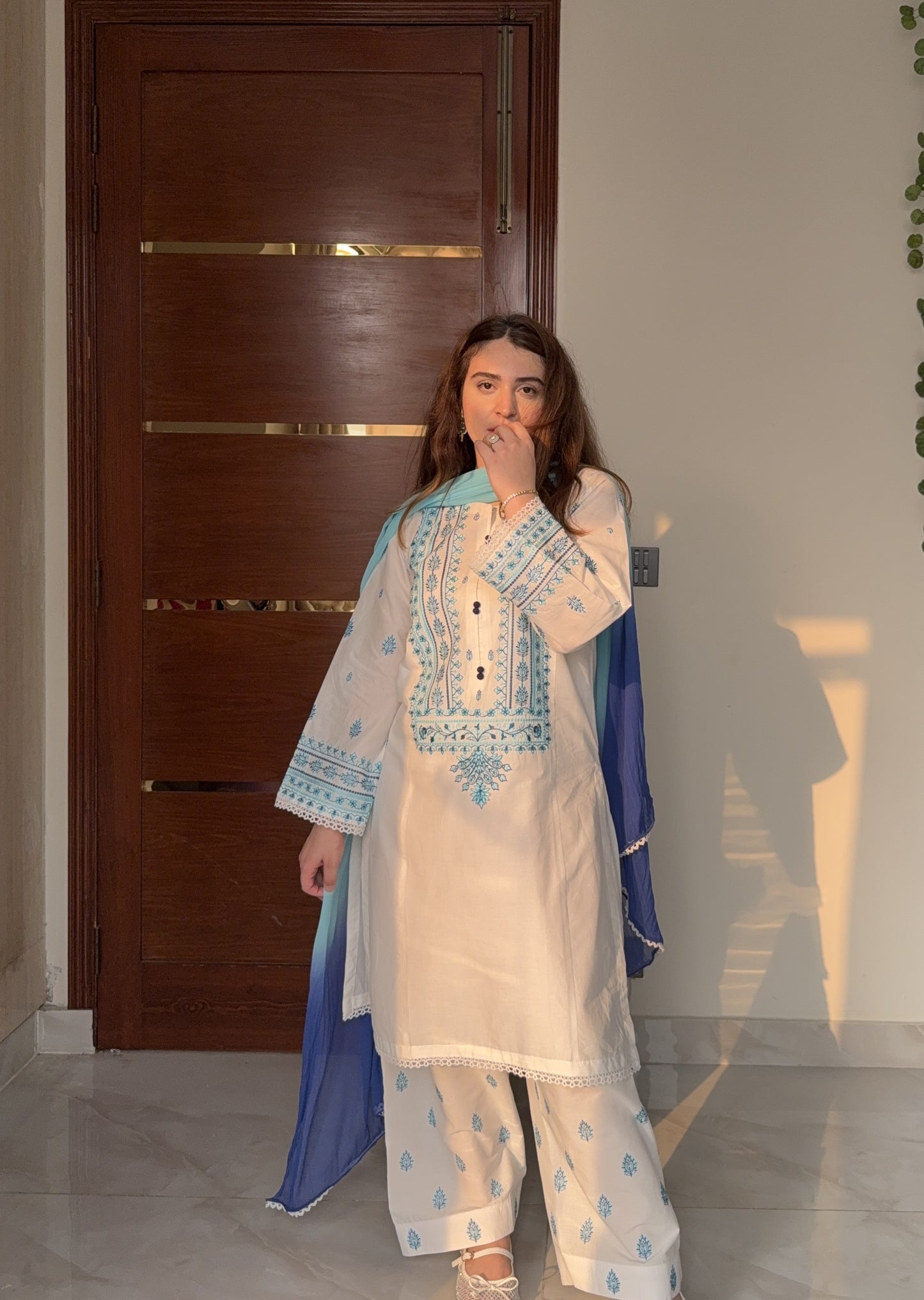 Elegant White & Blue Embroidered Lawn Suit 3PC & 2PC | HU 15