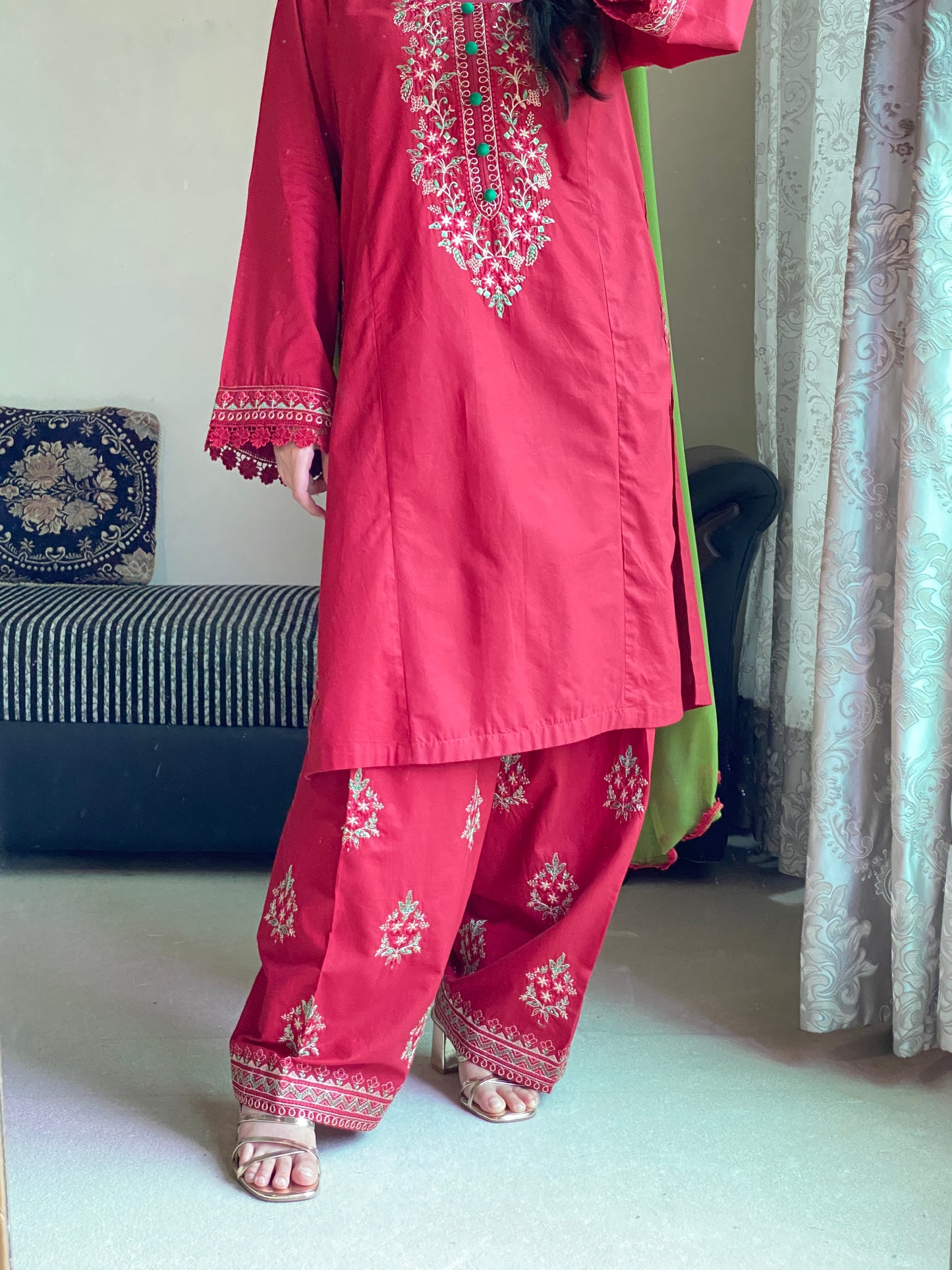 Maroon Embroidered Lawn Suit | HU 20