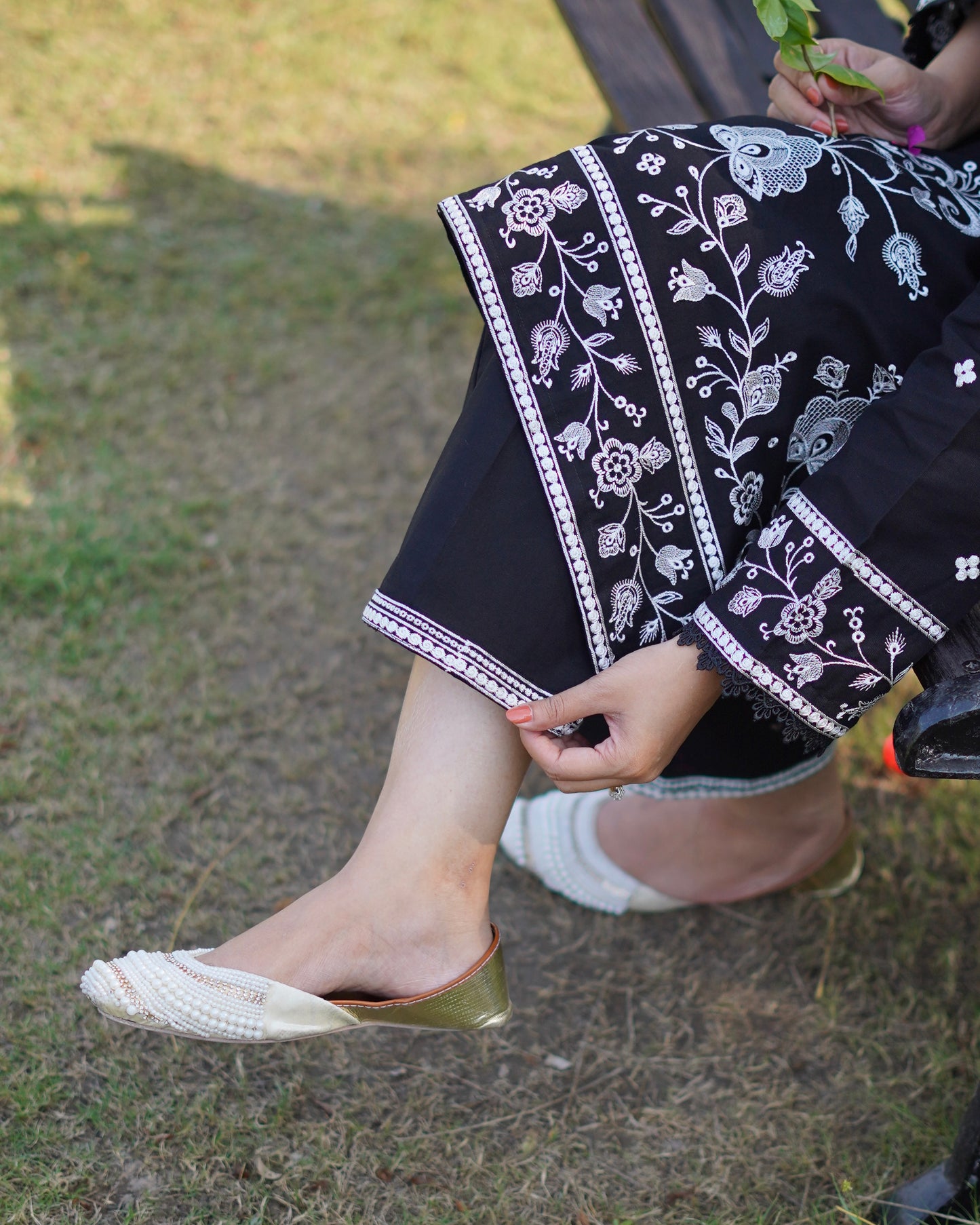 Jet Black & white Embroidered khaddar Suit | HU25