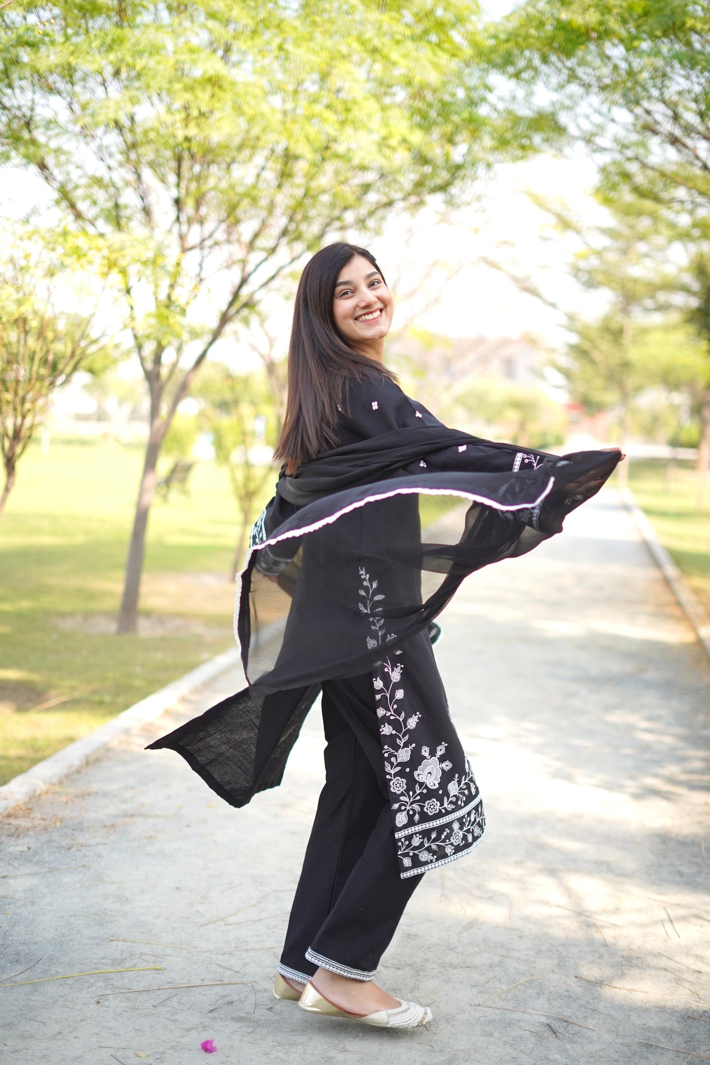 Jet Black & white Embroidered khaddar Suit | HU25