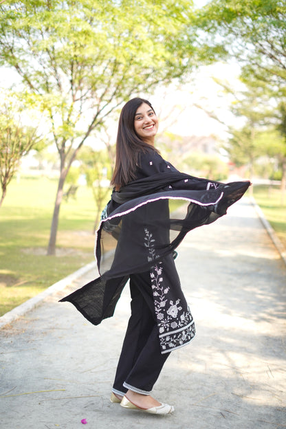 Jet Black & white Embroidered khaddar Suit | HU25