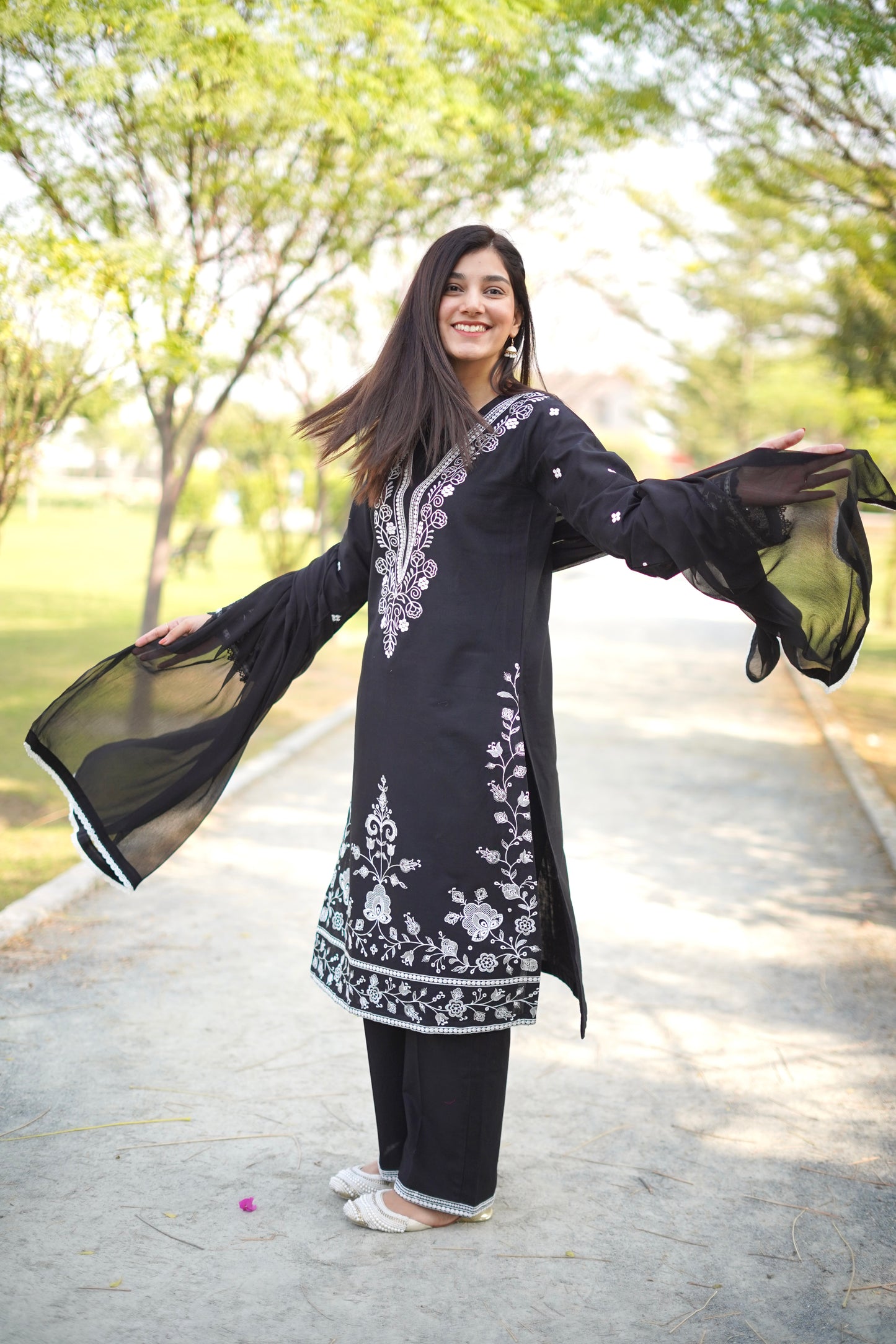 Jet Black & white Embroidered khaddar Suit | HU25