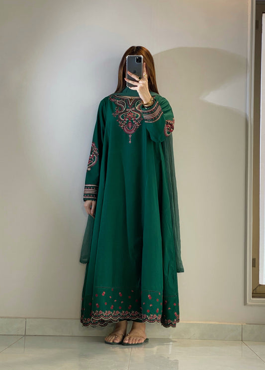 Bottle Green Embroidered Luxury Lawn 2pc & 3pc Frock| HU 37