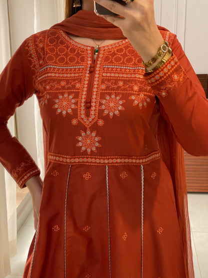 Amber Glow Rust Embroidered Luxury Lawn 2pc & 3pc Frock| HU 38