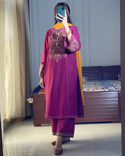 Magenta Embroidered Lawn Suit | HU 18
