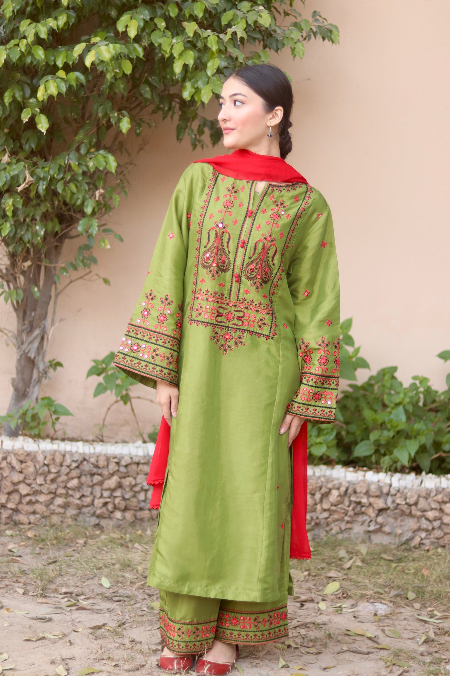 Emerald Mehndi silk 2pc & 3pc | HU31