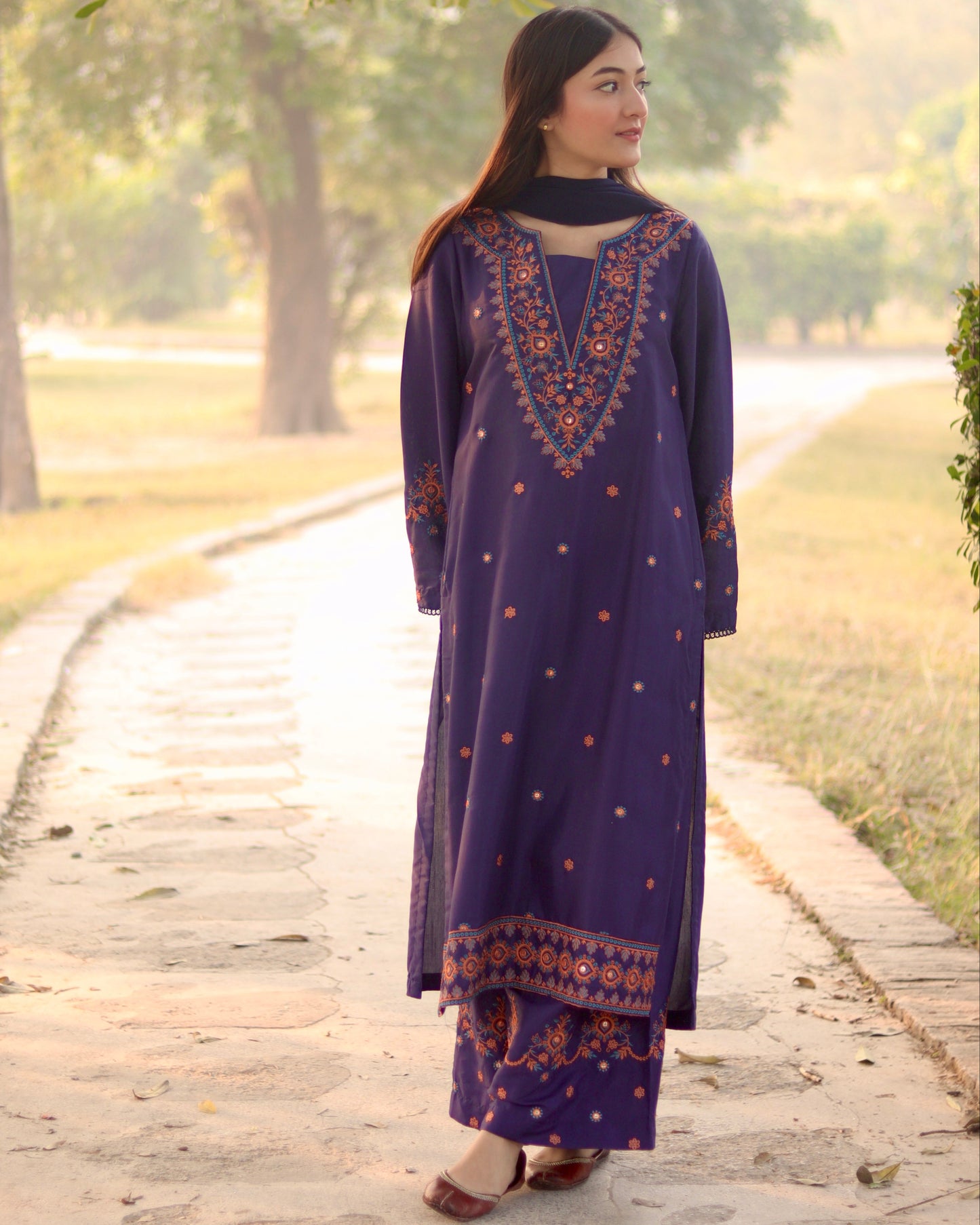 Navy Raw Silk Embroidered 3pc & 2pc Suite | HU 30