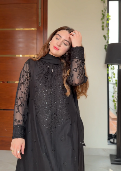 Black Embroidered Luxury Lawn 3pc & 2pc Suit | HU 35