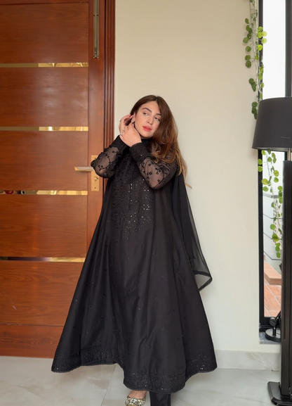 Black Embroidered Luxury Lawn 3pc & 2pc Suit | HU 35