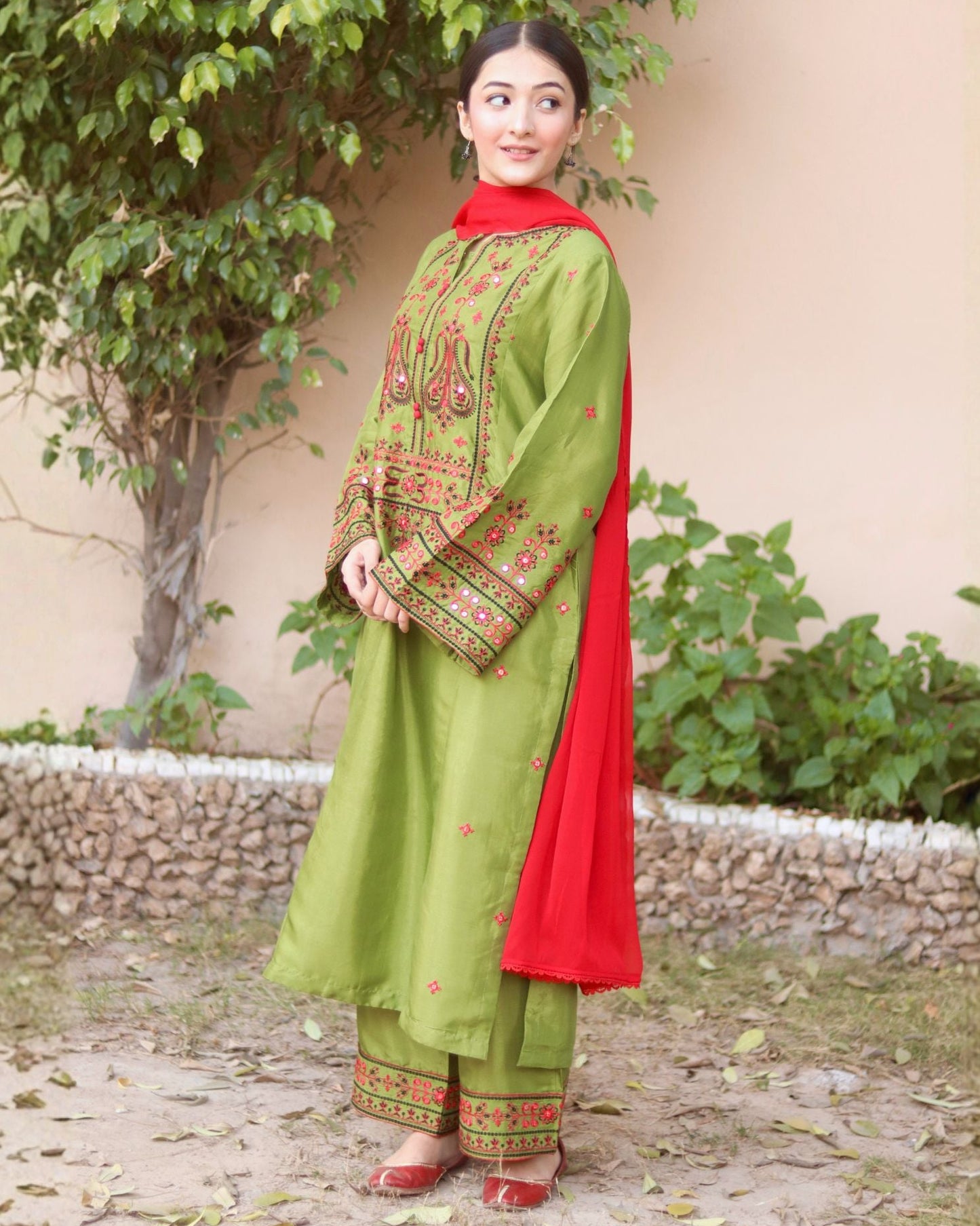 Emerald Mehndi silk 2pc & 3pc | HU31